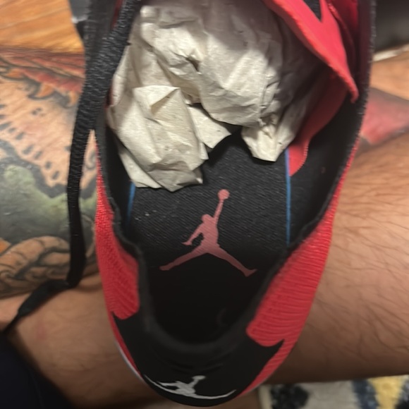 Red and black 89 Racer size 11 in box, never worn - Picture 4 of 5